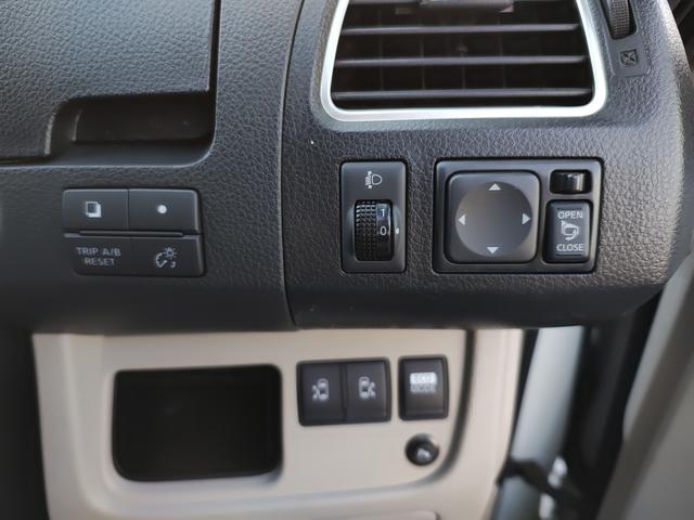 セレナ ２０Ｇ　４ＷＤ　両側パワースライドドア　クルーズコントロール　リアエアコン　ソナー（24枚目）