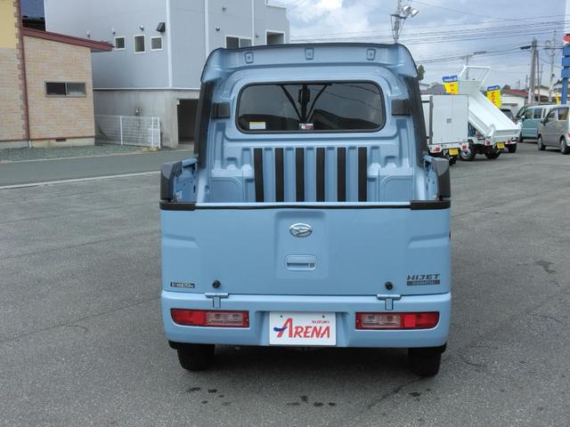 DAIHATSU HIJET CARGO DECKVAN GL | 2017 | LIGHT BLUE | 100639 DAIHATSU HIJET CARGO DECKVAN GL | 2017 | LIGHT BLUE | 100639