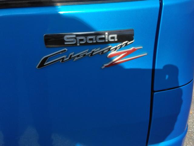 スペーシアカスタムＺ ベースグレード　４ＷＤ　ドライブレコーダー　ＥＴＣ　両側スライド・片側電動　ＴＶ　レーンアシスト　衝突被害軽減システム　ＨＩＤ　スマートキー　アイドリングストップ　電動格納ミラー　ベンチシート　ＣＶＴ（22枚目）