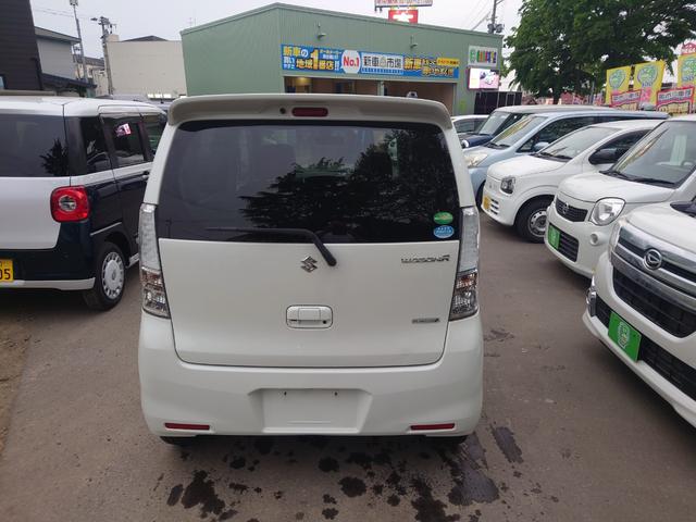 ワゴンＲ ２０周年記念車　４ＷＤ　車検令和８年３月　保証２年付き　　　レーダーサポートブレーキ　横滑り防止　シートヒーター　キーレス　プッシュスタート　社外アルミホイール（5枚目）