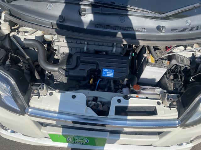 ムーヴ カスタム　Ｘ　４ＷＤ　車検Ｒ８年５月まで　社外フルセグナビ　ＥＴＣ　純正アルミホイール　ＨＩＤヘッドライト　オートエアコン　エコアイドル　チルトステアリング（30枚目）
