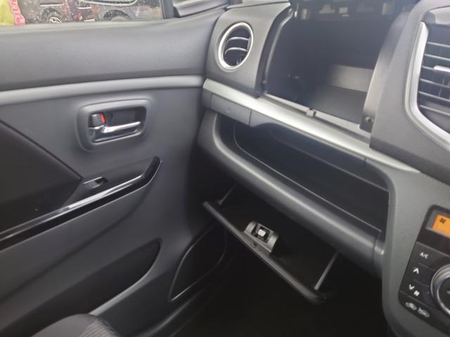 ワゴンRスティングレー 4WD 車検令和8年9月 レーダーサポートブレーキ CDコンポ シートヒーター エンジンスターター アルミホイール 横滑り防止 アイドリングストップ(19枚目)