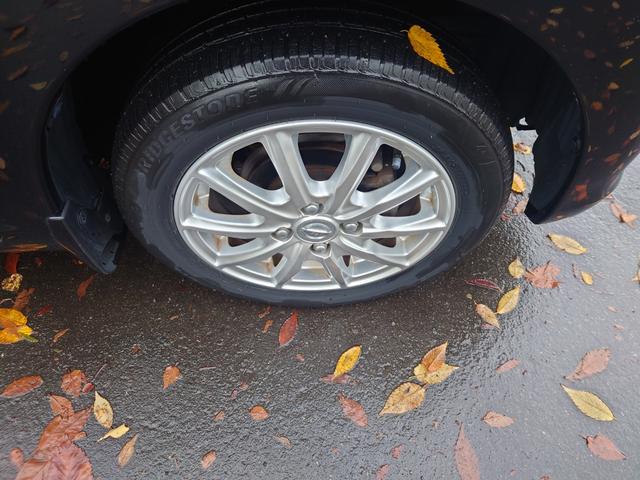 デイズ S 4WD 車検令和8年4月 ポータブルナビ シートヒーター ETC CDコンポ アルミホイール(12枚目)