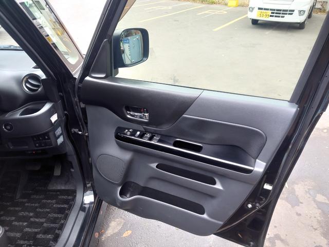 スペーシアカスタム ＸＳリミテッド　４ＷＤ　車検２年　フルセグナビ　両側パワースライドドア　ＥＴＣ　レーダーサポートブレーキ　フォグランプ　アイドリングストップ　シートヒーター　横滑り防止　純正アルミホイール（14枚目）