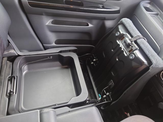 スペーシアカスタム ＸＳリミテッド　４ＷＤ　車検２年　フルセグナビ　両側パワースライドドア　ＥＴＣ　レーダーサポートブレーキ　フォグランプ　アイドリングストップ　シートヒーター　横滑り防止　純正アルミホイール（29枚目）