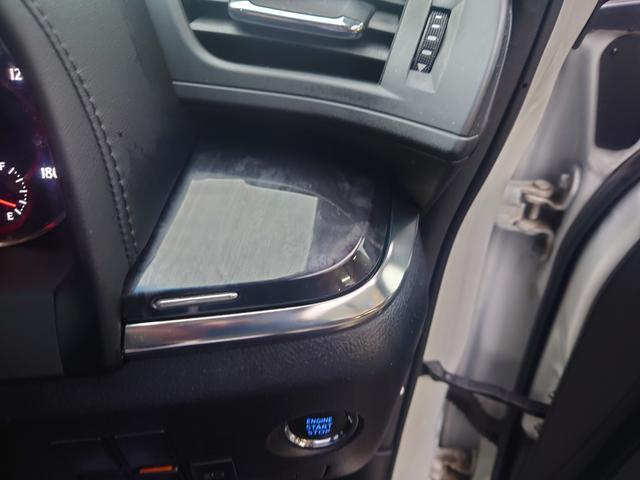 アルファード ２．５Ｓ　Ｃパッケージ　車検令和９年８月　モデリスタフルエアロ　両側パワースライドドア　フルセグナビ　ドライブレコーダー　フリップダウンモニター　デジタルインナーミラー　キャプテンシート（24枚目）