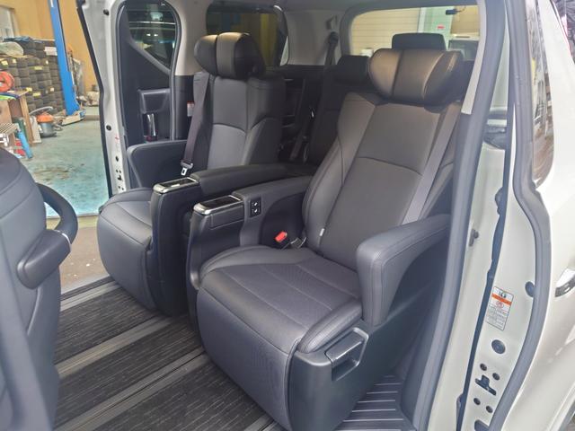 アルファード ２．５Ｓ　Ｃパッケージ　車検令和９年８月　モデリスタフルエアロ　両側パワースライドドア　フルセグナビ　ドライブレコーダー　フリップダウンモニター　デジタルインナーミラー　キャプテンシート（42枚目）