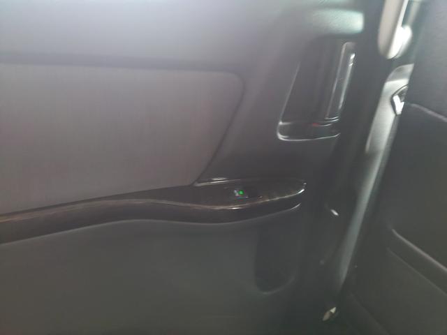 ヴェルファイアハイブリッド ZR 4WD 車検2年 両側パワースライドドア フルセグナビ フリップダウンモニター バックカメラ 後席エアコン ドライブレコーダー キャプテンシート(39枚目)