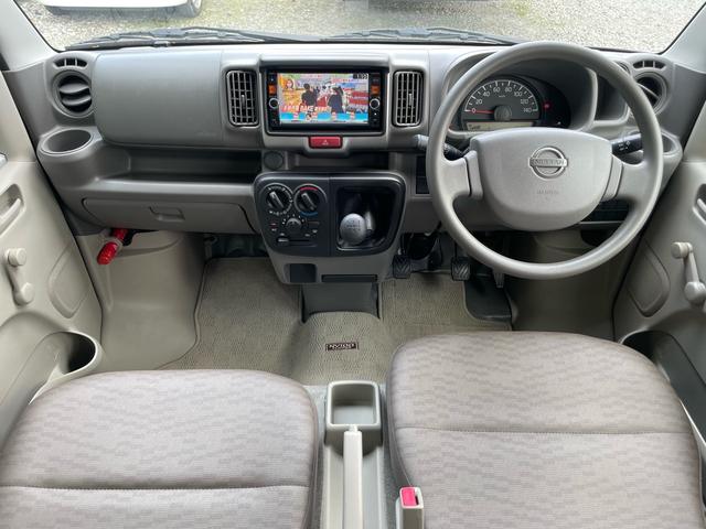 ＮＶ１００クリッパーバン ＤＸ　切り替え４ＷＤ　５速マニュアル　ナビ　テレビ　アルミホイール　スモークガラス（14枚目）