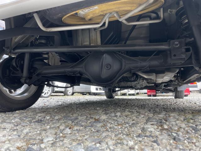 ＮＶ１００クリッパーバン ＤＸ　切り替え４ＷＤ　５速マニュアル　ナビ　テレビ　アルミホイール　スモークガラス（22枚目）