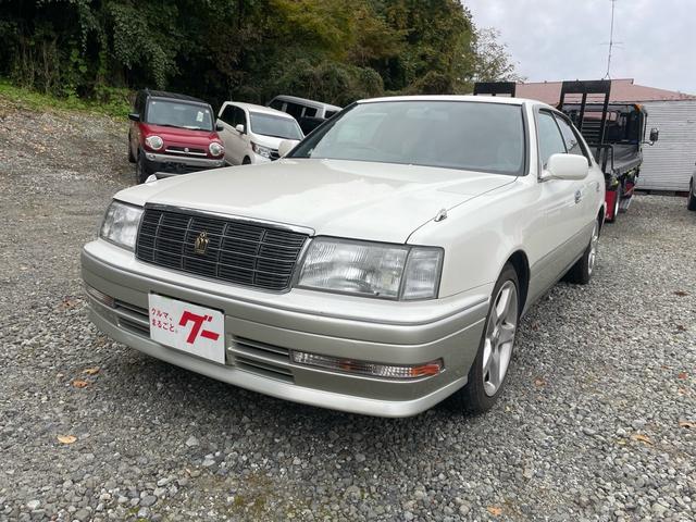 クラウン ロイヤルツーリング(3枚目)