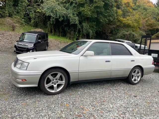 クラウン ロイヤルツーリング(5枚目)