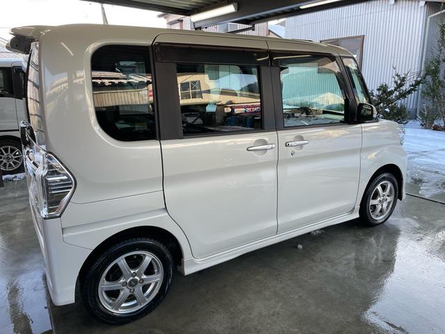 タント カスタムＸ　ＳＡ　４ＷＤ　ナビ　テレビ　スマートキー　アイドリングストップ　スタッドレスタイヤ　電動スライドドア（11枚目）