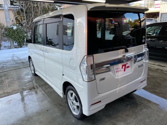 タント カスタムＸ　ＳＡ　４ＷＤ　ナビ　テレビ　スマートキー　アイドリングストップ　スタッドレスタイヤ　電動スライドドア（12枚目）