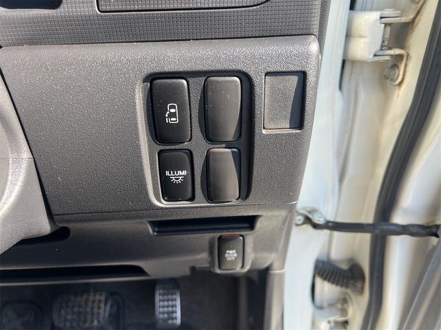 タント カスタムＲＳ　ターボ４ＷＤ　ナビ・ＴＶ・Ｂカメラ　左側パワースライドドア　禁煙車　修復歴無　関東仕入車両（18枚目）