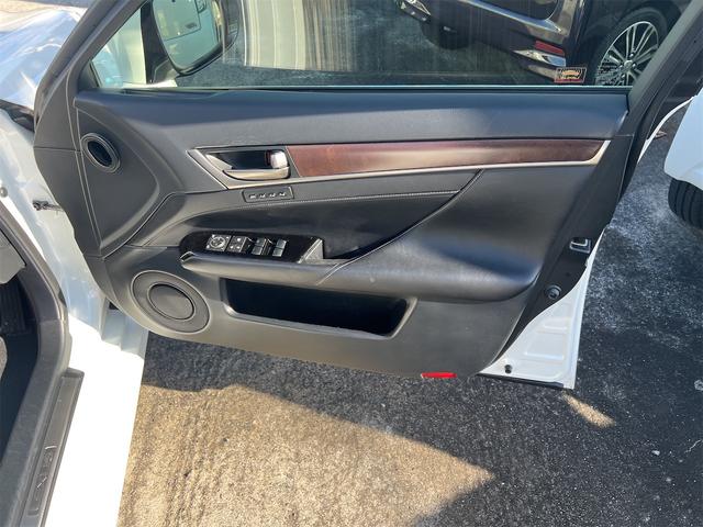 ＧＳ ＧＳ３５０　バージョンＬ　ナビ・ＴＶ・Ｂカメラ・ＥＴＣ　本革シート　シートヒーター　車高調　現状販売（17枚目）