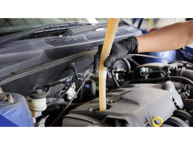 ���[�Ԏ��A�G���W���I�C�������Ō����v���܂��B�w����A�I�C���������s���܂��̂ŁA���C�y�ɂ����k�������B