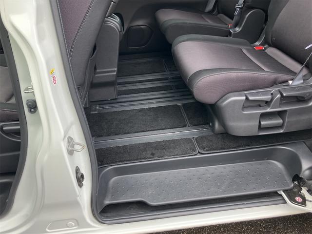 セレナ ハイウェイスター　Ｖセレクション　４ＷＤ　ドライブレコーダー　ＥＴＣ　全周囲カメラ　ナビ　ＴＶ　クリアランスソナー　オートクルーズコントロール　パークアシスト　衝突被害軽減システム　両側電動スライドドア　オートライト（45枚目）