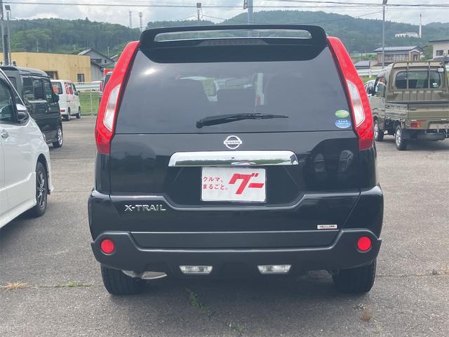エクストレイル ２０Ｘｔｔ　４ＷＤ　オートクルーズコントロール　ナビ　ＴＶ　オートライト　ＨＩＤ　アルミホイール　スマートキー　シートヒーター　ＣＶＴ　盗難防止システム　衝突安全ボディ　ＣＤ　ＤＶＤ再生　ＵＳＢ　ＡＢＳ　ＥＳＣ（15枚目）