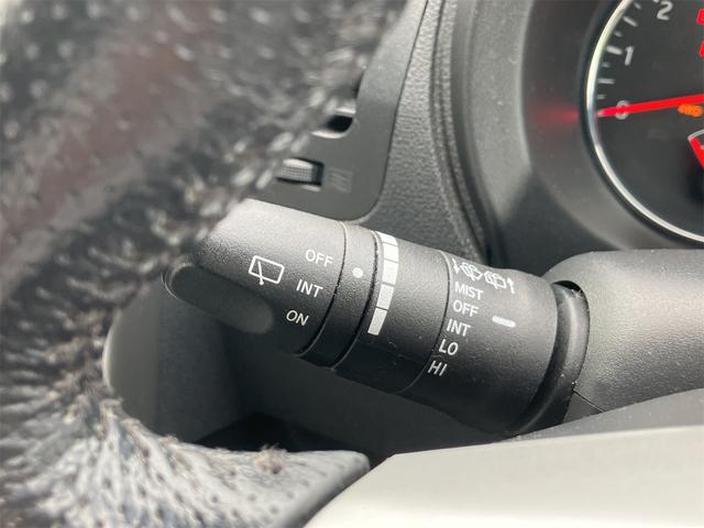 エクストレイル ２０Ｘｔｔ　４ＷＤ　オートクルーズコントロール　ナビ　ＴＶ　オートライト　ＨＩＤ　アルミホイール　スマートキー　シートヒーター　ＣＶＴ　盗難防止システム　衝突安全ボディ　ＣＤ　ＤＶＤ再生　ＵＳＢ　ＡＢＳ　ＥＳＣ（35枚目）