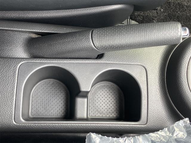 エクストレイル ２０Ｘｔｔ　４ＷＤ　オートクルーズコントロール　ナビ　ＴＶ　オートライト　ＨＩＤ　アルミホイール　スマートキー　シートヒーター　ＣＶＴ　盗難防止システム　衝突安全ボディ　ＣＤ　ＤＶＤ再生　ＵＳＢ　ＡＢＳ　ＥＳＣ（39枚目）