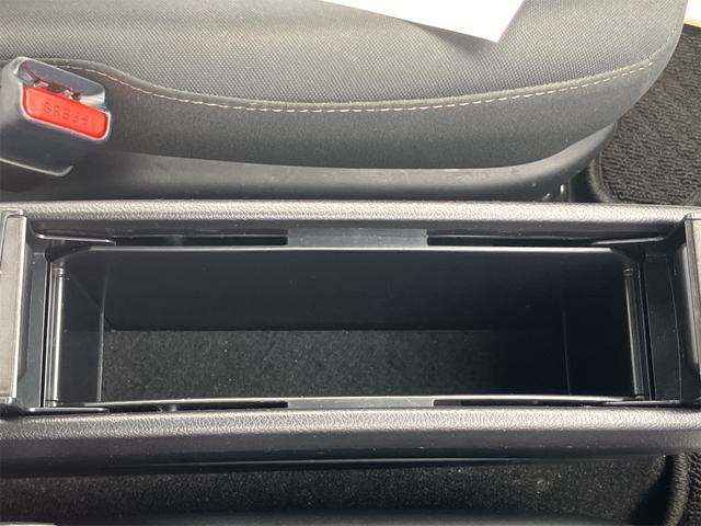 シエンタ Ｇ　４ＷＤ　バックカメラ　ナビ　ＴＶ　クリアランスソナー　レーンアシスト　衝突被害軽減システム　両側電動スライドドア　オートマチックハイビーム　スマートキー　３列シート　ＣＶＴ　アルミホイール　ＣＤ（33枚目）