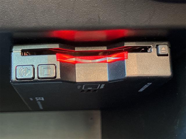 ノート ｅ－パワー　Ｂ　ＦＯＵＲ　４ＷＤ　ＥＴＣ　全周囲カメラ　クリアランスソナー　レーンアシスト　衝突被害軽減システム　オートライト　スマートキー　電動格納ミラー　ＣＶＴ　盗難防止システム　衝突安全ボディ　ＡＢＳ　ＥＳＣ　ＣＤ（37枚目）