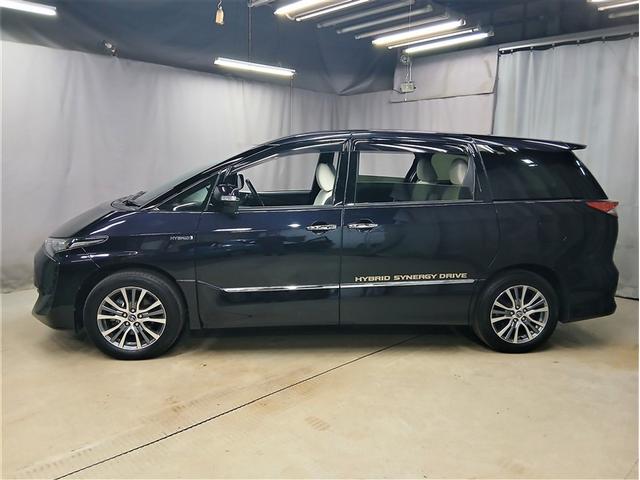 両側電動スライドドア、ＬＥＤヘッドランプ、後席エアコンなど、日常使いから旅行まで便利に活躍！