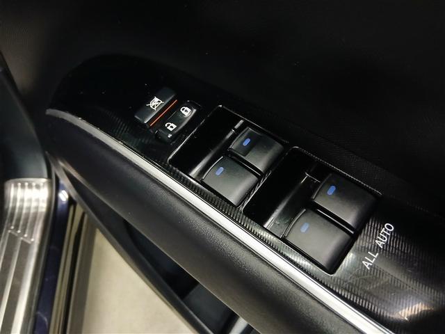 パワーウィンドウは挟み込み防止機能付きで、小さなお子様がいるご家庭でも安心して使えます。