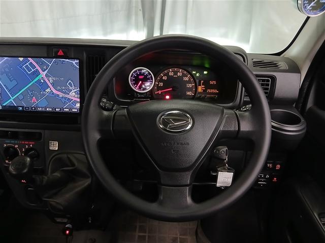 ハイゼットカーゴ クルーズターボ　４ＷＤ　寒冷地　衝突被害軽減システム　メモリーナビ　バックカメラ　５速マニュアル　フルセグ　ＬＥＤヘッドランプ　アイドリングストップ　ＥＴＣ　キーレス　横滑り防止機能　ワンオーナー（10枚目）