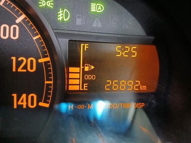 ハイゼットカーゴ クルーズターボ　４ＷＤ　寒冷地　衝突被害軽減システム　メモリーナビ　バックカメラ　５速マニュアル　フルセグ　ＬＥＤヘッドランプ　アイドリングストップ　ＥＴＣ　キーレス　横滑り防止機能　ワンオーナー（12枚目）