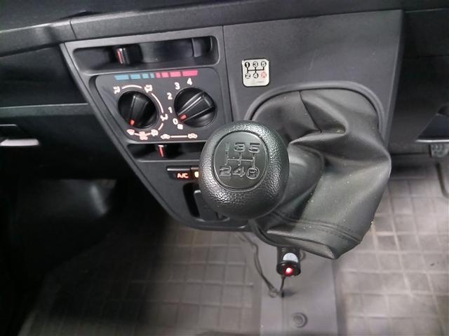 ハイゼットカーゴ クルーズターボ　４ＷＤ　寒冷地　衝突被害軽減システム　メモリーナビ　バックカメラ　５速マニュアル　フルセグ　ＬＥＤヘッドランプ　アイドリングストップ　ＥＴＣ　キーレス　横滑り防止機能　ワンオーナー（13枚目）