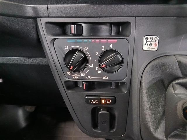 ハイゼットカーゴ クルーズターボ　４ＷＤ　寒冷地　衝突被害軽減システム　メモリーナビ　バックカメラ　５速マニュアル　フルセグ　ＬＥＤヘッドランプ　アイドリングストップ　ＥＴＣ　キーレス　横滑り防止機能　ワンオーナー（14枚目）