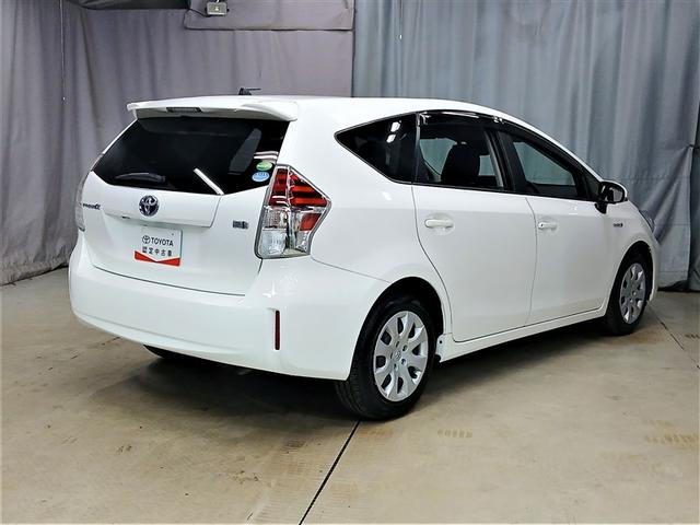 プリウスα Ｓ　Ｌセレクション　衝突被害軽減システム　メモリーナビ　バックカメラ　ワンセグ　スマートキー　オートクルーズコントロール　ＥＴＣ　盗難防止装置　キーレス　横滑り防止機能　ハイブリッド（3枚目）