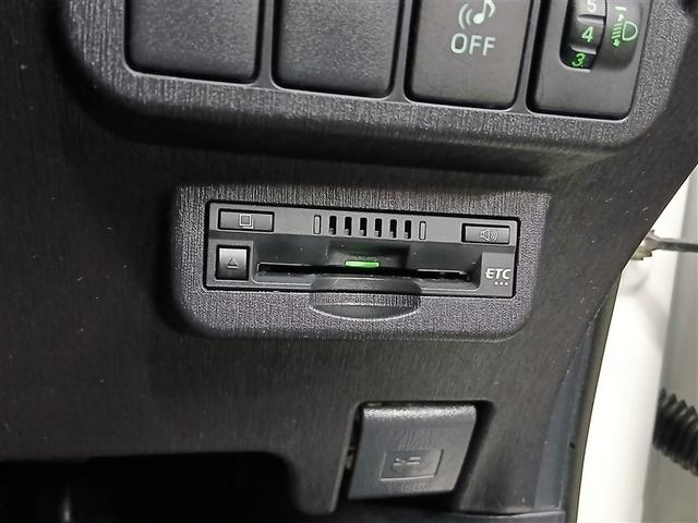 プリウスα Ｓ　Ｌセレクション　衝突被害軽減システム　メモリーナビ　バックカメラ　ワンセグ　スマートキー　オートクルーズコントロール　ＥＴＣ　盗難防止装置　キーレス　横滑り防止機能　ハイブリッド（24枚目）