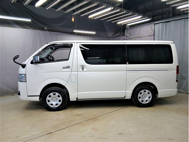 ハイエースバン ロングスーパーGL 4WD 寒冷地 衝突被害軽減システム ディーゼル メモリーナビ バックカメラ フルセグ LEDヘッドランプ スマートキー ETC 盗難防止装置 キーレス 横滑り防止機能 ワンオーナー(2枚目)