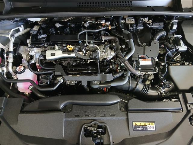 プリウス G 4WD 寒冷地 衝突被害軽減システム バックカメラ フルセグ LEDヘッドランプ アルミホイール スマートキー オートクルーズコントロール ETC 盗難防止装置 キーレス 横滑り防止機能 ハイブリッド(5枚目)