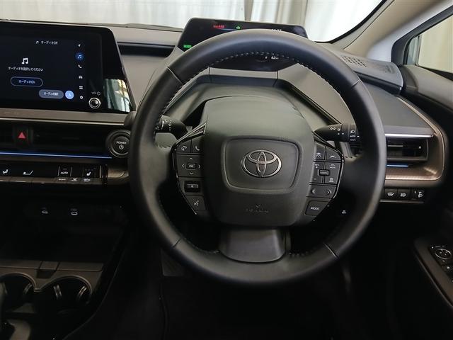 プリウス G 4WD 寒冷地 衝突被害軽減システム バックカメラ フルセグ LEDヘッドランプ アルミホイール スマートキー オートクルーズコントロール ETC 盗難防止装置 キーレス 横滑り防止機能 ハイブリッド(10枚目)