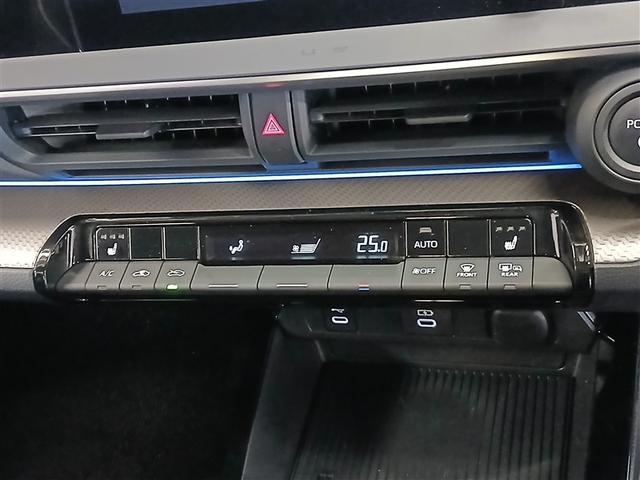 プリウス G 4WD 寒冷地 衝突被害軽減システム バックカメラ フルセグ LEDヘッドランプ アルミホイール スマートキー オートクルーズコントロール ETC 盗難防止装置 キーレス 横滑り防止機能 ハイブリッド(15枚目)