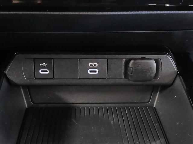 プリウス G 4WD 寒冷地 衝突被害軽減システム バックカメラ フルセグ LEDヘッドランプ アルミホイール スマートキー オートクルーズコントロール ETC 盗難防止装置 キーレス 横滑り防止機能 ハイブリッド(24枚目)