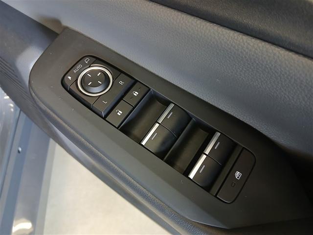 プリウス G 4WD 寒冷地 衝突被害軽減システム バックカメラ フルセグ LEDヘッドランプ アルミホイール スマートキー オートクルーズコントロール ETC 盗難防止装置 キーレス 横滑り防止機能 ハイブリッド(30枚目)