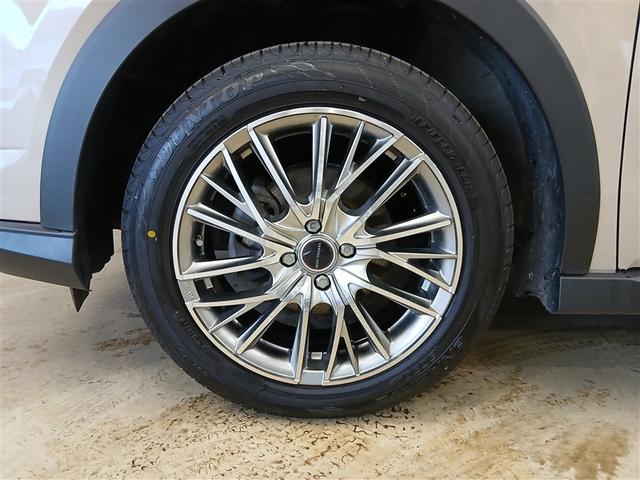 ライズ Ｚ　４ＷＤ　寒冷地　衝突被害軽減システム　メモリーナビ　ワンセグ　ＬＥＤヘッドランプ　アルミホイール　スマートキー　オートクルーズコントロール　アイドリングストップ　盗難防止装置　キーレス　横滑り防止機能（6枚目）