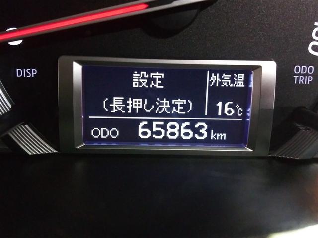 ハイエースバン DX 4WD 寒冷地 衝突被害軽減システム ディーゼル 盗難防止装置 キーレス 横滑り防止機能 3列シート ベンチシート 乗車定員9人(11枚目)