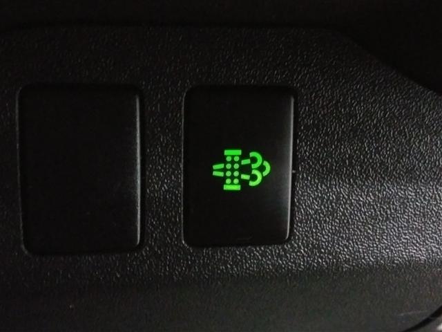 ハイエースバン DX 4WD 寒冷地 衝突被害軽減システム ディーゼル 盗難防止装置 キーレス 横滑り防止機能 3列シート ベンチシート 乗車定員9人(19枚目)