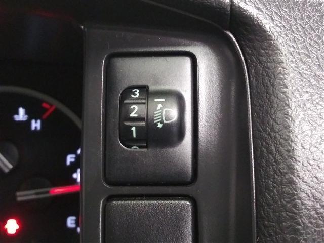 ハイエースバン DX 4WD 寒冷地 衝突被害軽減システム ディーゼル 盗難防止装置 キーレス 横滑り防止機能 3列シート ベンチシート 乗車定員9人(21枚目)