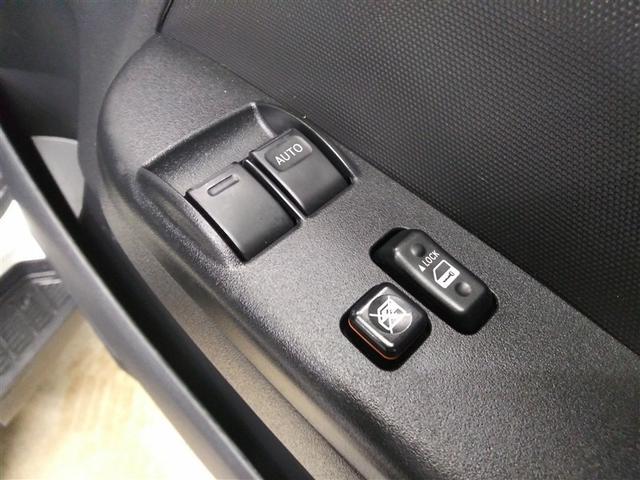 ハイエースバン DX 4WD 寒冷地 衝突被害軽減システム ディーゼル 盗難防止装置 キーレス 横滑り防止機能 3列シート ベンチシート 乗車定員9人(26枚目)