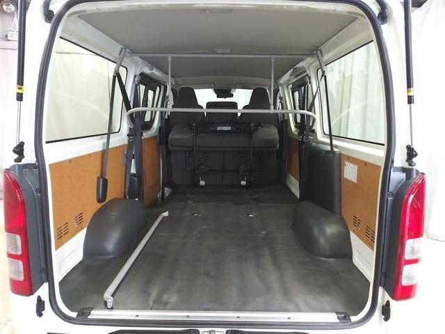 ハイエースバン DX 4WD 寒冷地 衝突被害軽減システム ディーゼル 盗難防止装置 キーレス 横滑り防止機能 3列シート ベンチシート 乗車定員9人(34枚目)