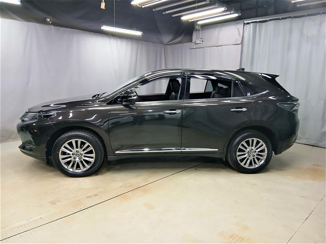 ハリアー プレミアム　４ＷＤ　寒冷地　衝突被害軽減システム　メモリーナビ　バックカメラ　フルセグ　ＬＥＤヘッドランプ　アルミホイール　スマートキー　オートクルーズコントロール　アイドリングストップ　ＥＴＣ　盗難防止装置（2枚目）