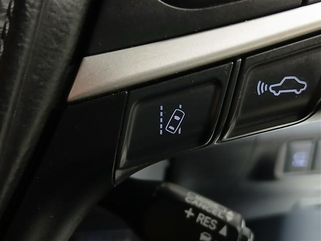 ���[���f�B�p�[�`���[�A���[�g�Ƃ͎Ԑ��܂��͑��H����̈�E�̉\�����x������Ƌ��ɁA�Ԑ��܂��͑��H����̈�E������邽�߂̃n���h������̈ꕔ���x������@�\�ł��B