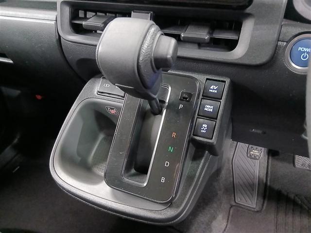 シエンタ ハイブリッドＧ　４ＷＤ　衝突被害軽減システム　バックカメラ　両側電動スライド　ＬＥＤヘッドランプ　スマートキー　オートクルーズコントロール　ＥＴＣ　盗難防止装置　キーレス　横滑り防止機能　３列シート　乗車定員７人（12枚目）